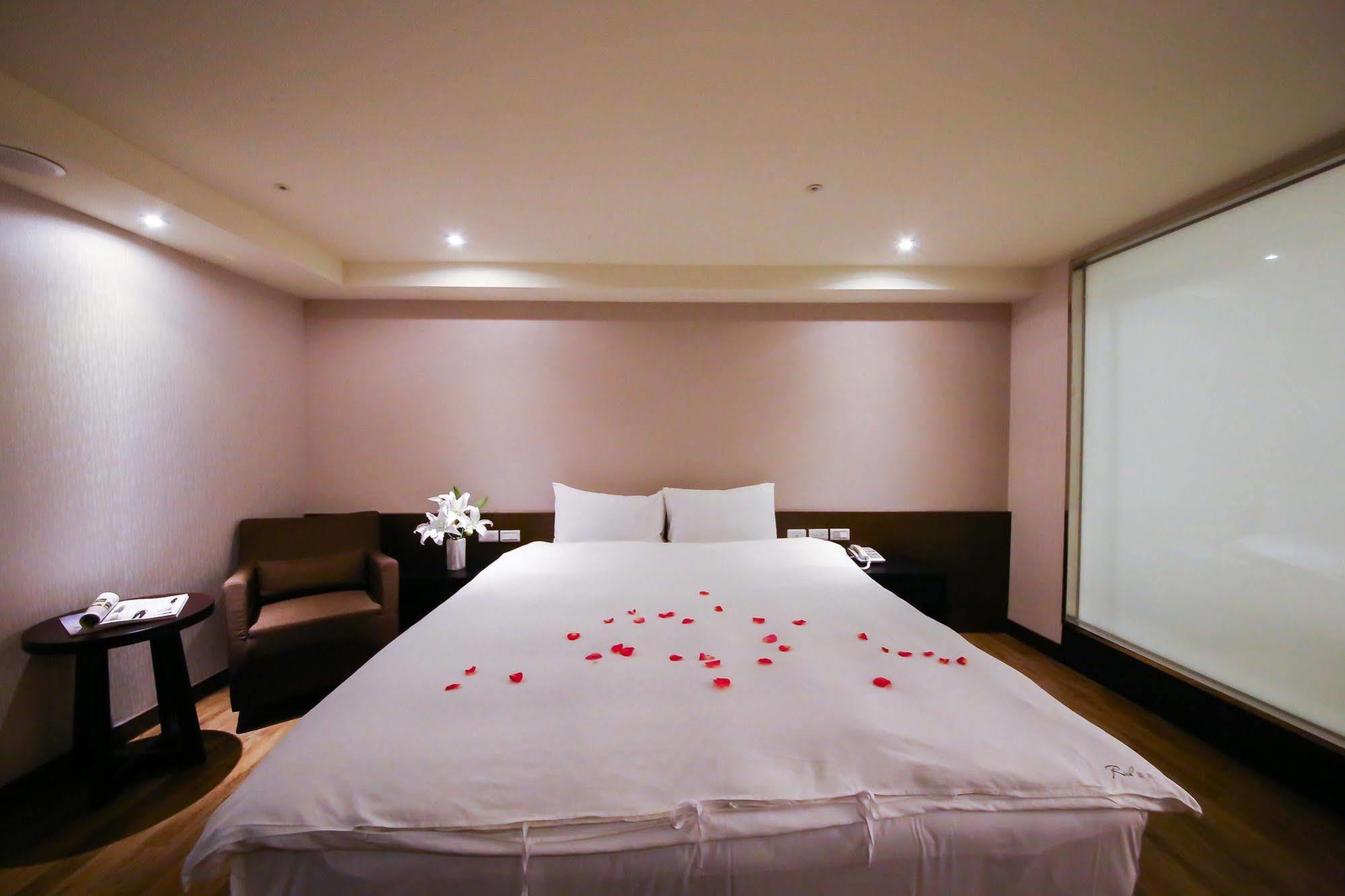 Jai Chateau Hotels & Hostels Đài Nam Ngoại thất bức ảnh