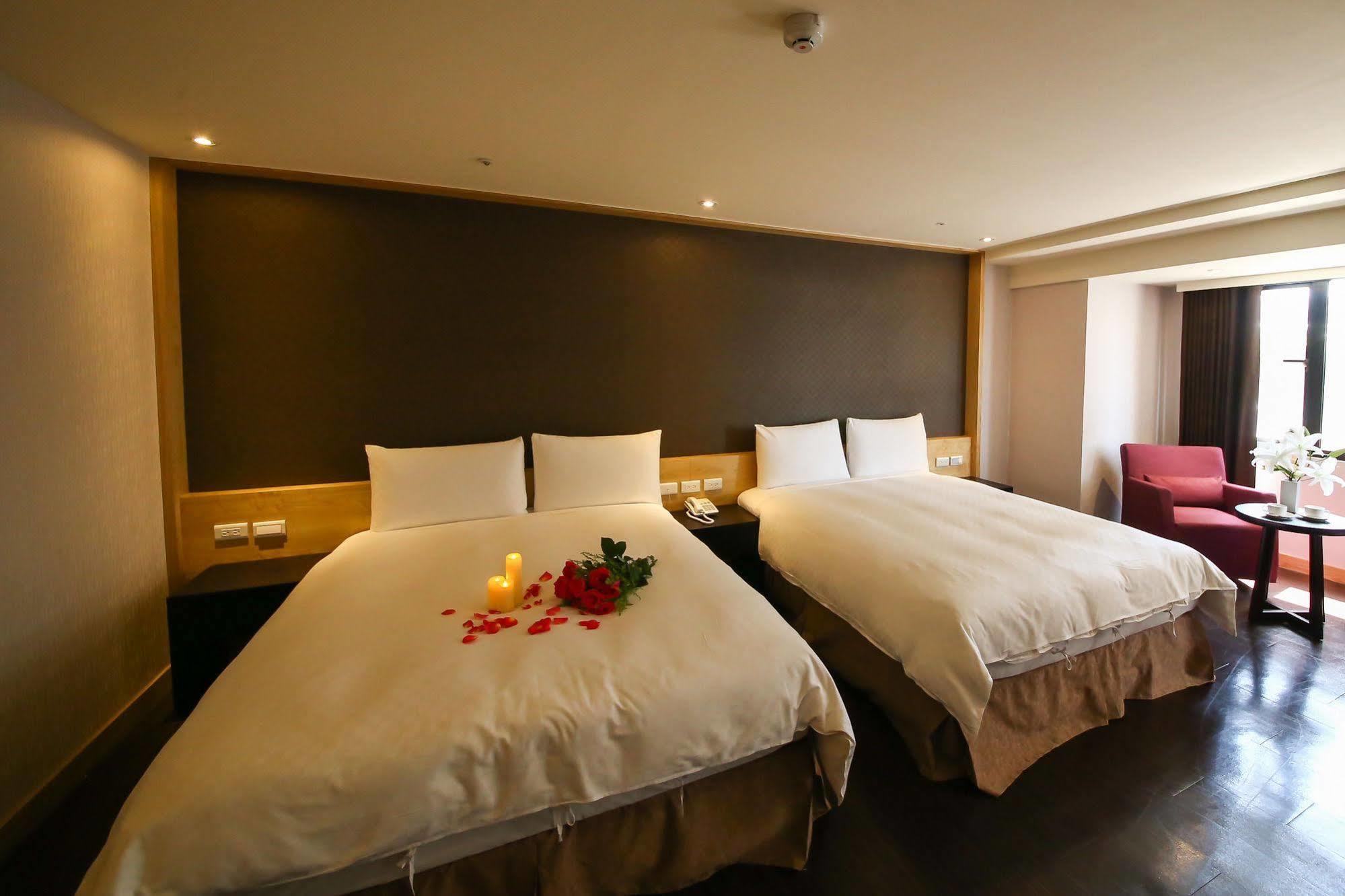 Jai Chateau Hotels & Hostels Đài Nam Ngoại thất bức ảnh